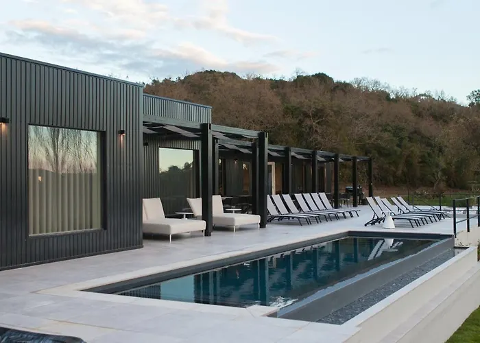 The Fox By Lovelystay Holiday home